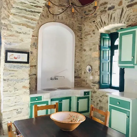 Margouno Naxos 펜션 Engaraí